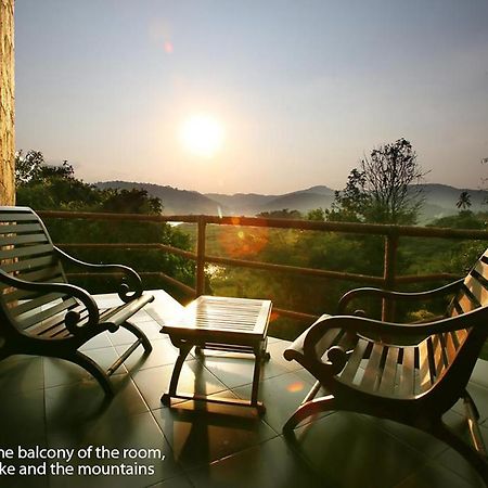 Green Castle Kandy Hotel Exterior foto