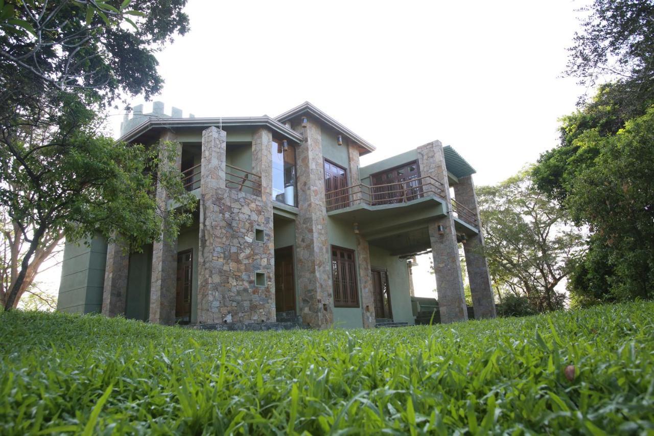 Green Castle Kandy Hotel Exterior foto